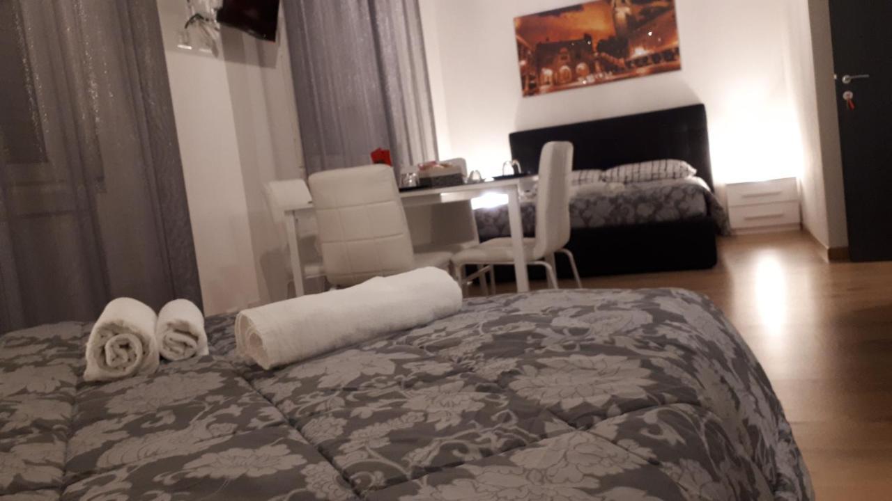 Casa Leonardo Airport Hotel Azzano San Paolo Buitenkant foto