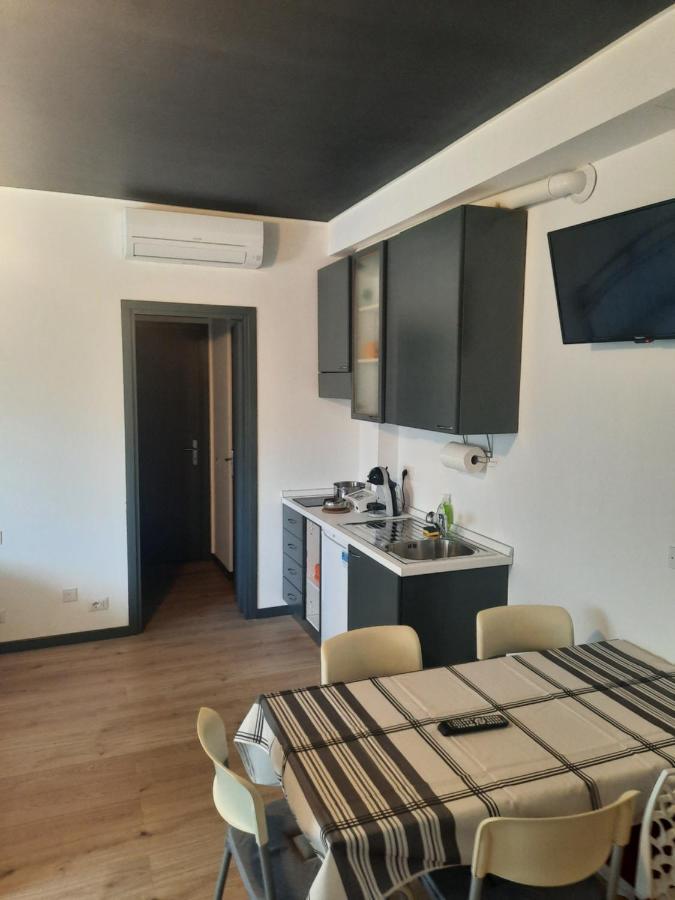 Casa Leonardo Airport Hotel Azzano San Paolo Buitenkant foto