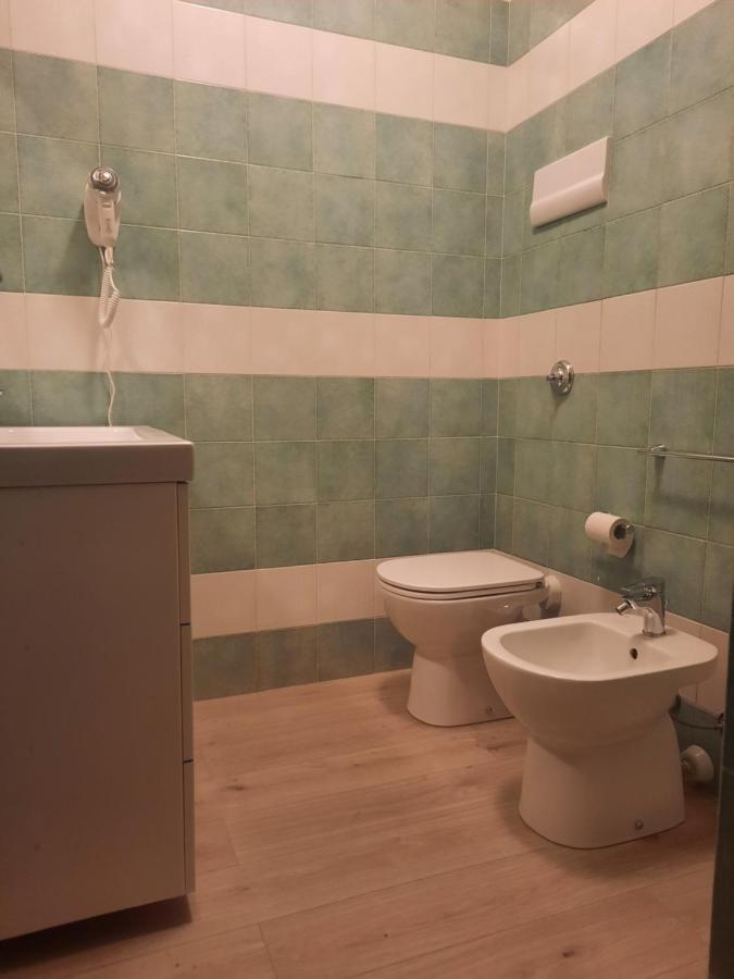 Casa Leonardo Airport Hotel Azzano San Paolo Buitenkant foto